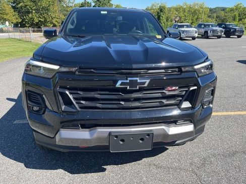 Used 2024 Chevrolet Colorado Z71 w/ Z71 Convenience Package 2 image 2