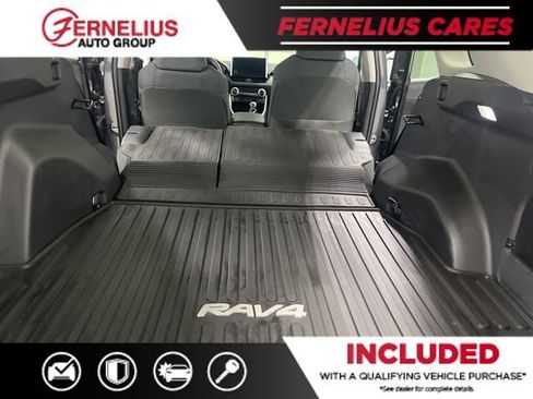 Used 2023 Toyota RAV4 LE image 21