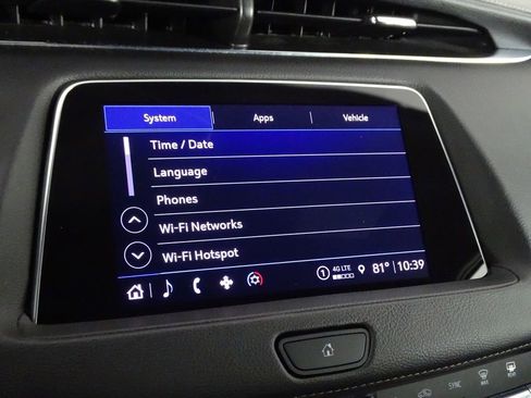 Used 2023 Cadillac XT4 Premium Luxury image 37