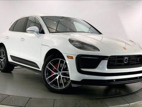 Used 2025 Porsche Macan S AWD/4WD image 33