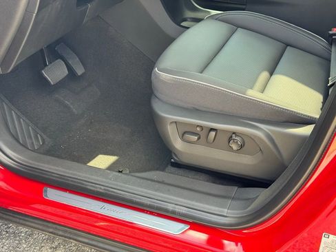 New 2025 Buick Envision Avenir image 18