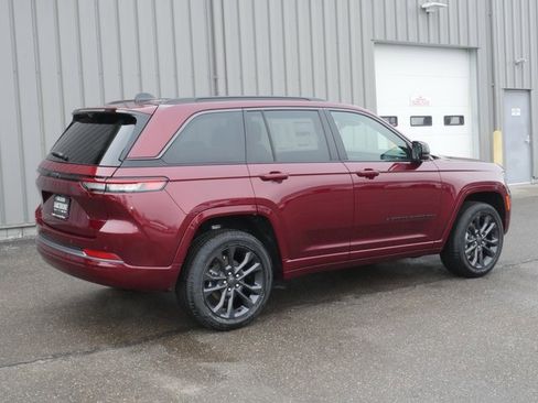 New 2026 Jeep Grand Cherokee Limited Reserve image 10