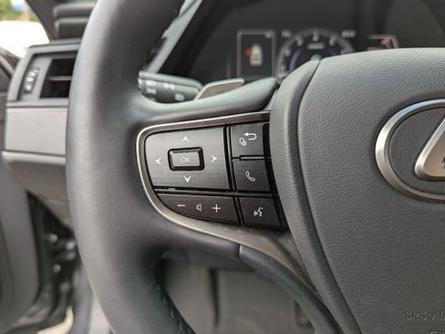 Used 2022 Lexus ES 350 w/ Premium Package FWD image 15