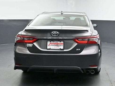Used 2023 Toyota Camry SE image 8
