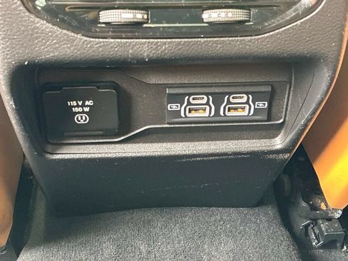 Used 2023 Jeep Grand Cherokee Summit AWD/4WD image 24