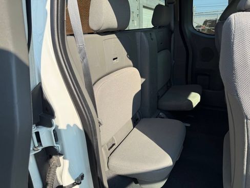 Used 2020 Nissan Frontier S RWD image 23