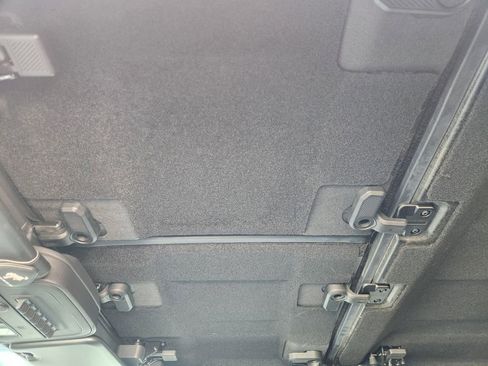 Used 2023 Ford Bronco Badlands image 25