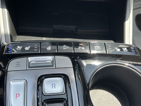Used 2024 Hyundai Tucson Limited AWD/4WD image 19