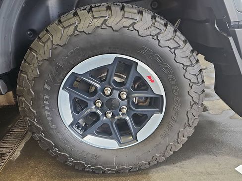 Used 2021 Jeep Wrangler Unlimited Rubicon w/ Cold Weather Group AWD/4WD image 30