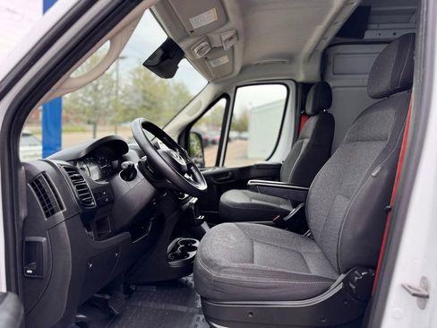 Used 2023 RAM ProMaster 3500 w/ Fleet Safety Group FWD image 17