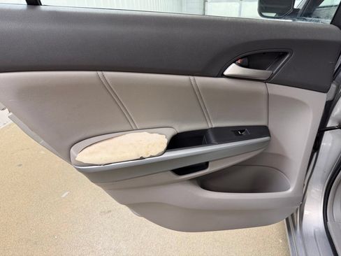 Used 2008 Honda Accord EX-L image 26