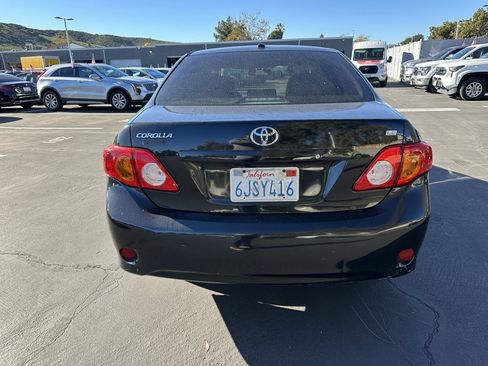 Used 2010 Toyota Corolla LE image 3