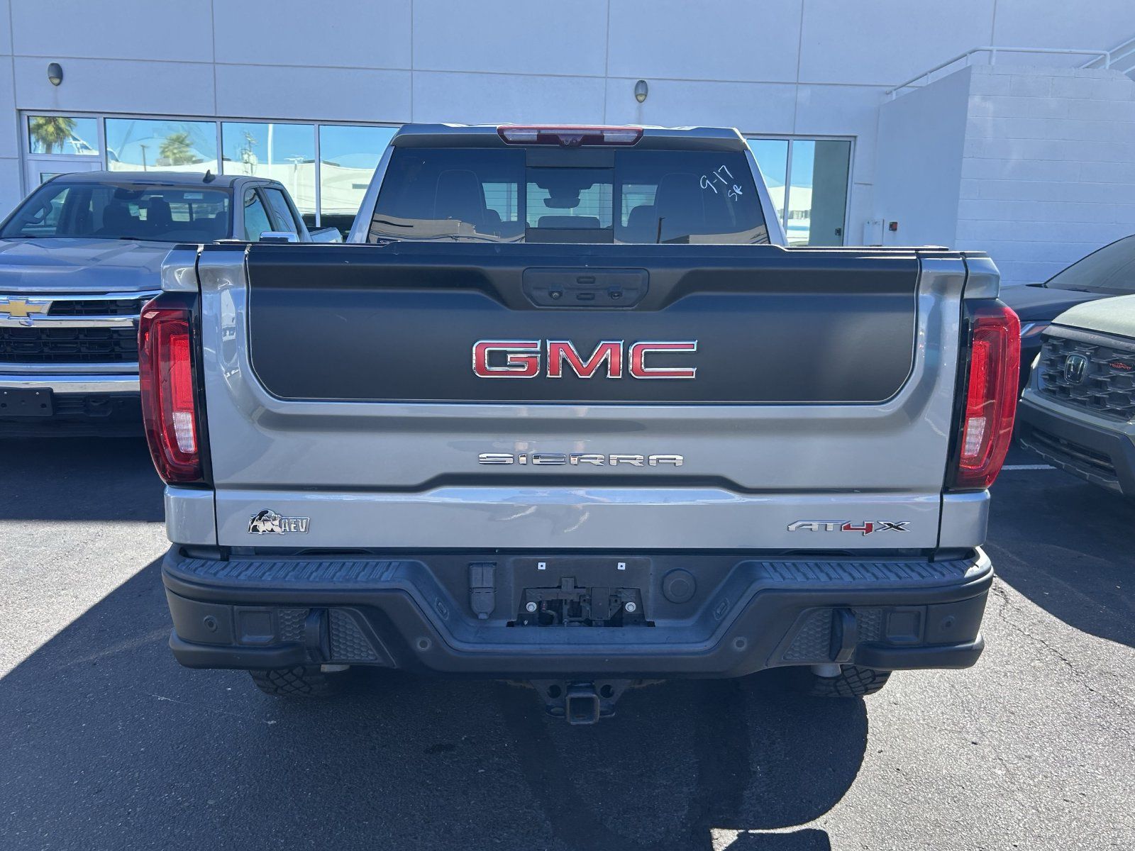 Used 2023 GMC Sierra 1500 AT4X w/ AT4X AEV Edition AWD/4WD image 9