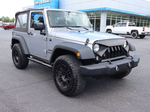 Used 2014 Jeep Wrangler Sport AWD/4WD image 2