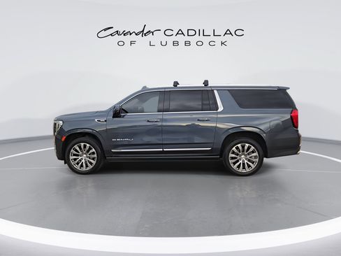 Used 2021 GMC Yukon XL Denali w/ Denali Premium Package AWD/4WD image 5