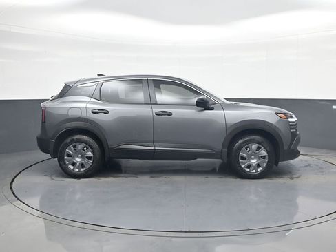 New 2026 Nissan Kicks S image 8