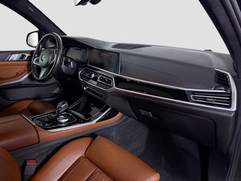 Used 2020 BMW X7 M50i AWD/4WD image 33