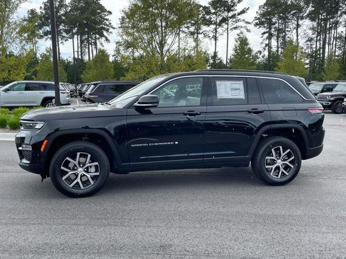 New 2025 Jeep Grand Cherokee Limited w/ Luxury Tech Group II image 36