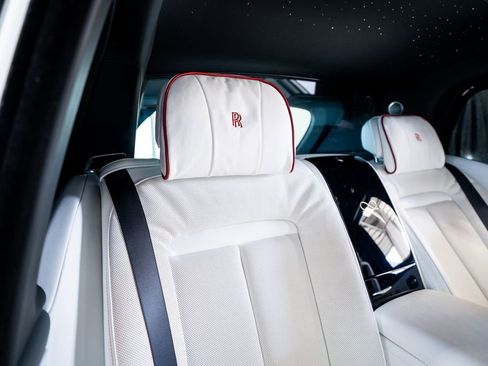 Used 2021 Rolls-Royce Cullinan Black Badge image 60