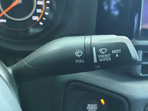 Certified 2025 Jeep Gladiator Sport AWD/4WD image 25