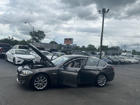 Used 2013 BMW 528i xDrive Sedan image 25