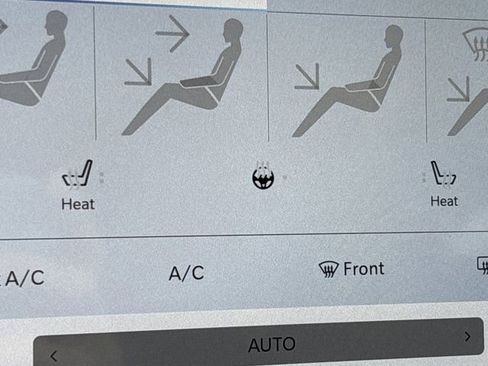 New 2026 Chrysler Pacifica Select FWD image 33