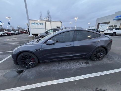 Used 2022 Tesla Model 3 Performance image 18