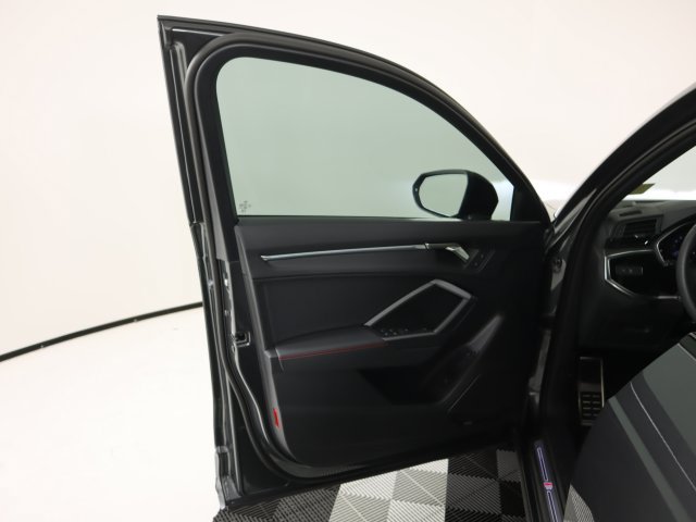 Used 2025 Audi Q3 2.0T Premium Plus AWD/4WD image 10