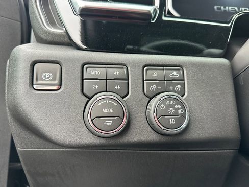 New 2026 Chevrolet Silverado 1500 LTZ AWD/4WD image 19