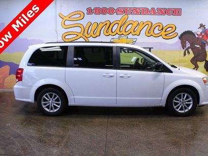 Used 2018 Dodge Grand Caravan SE w/ UConnect Hands-Free Group