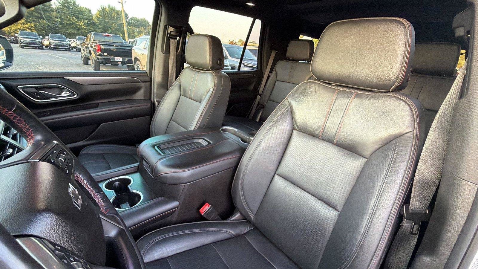 Used 2021 Chevrolet Tahoe RST w/ Luxury Package AWD/4WD image 18