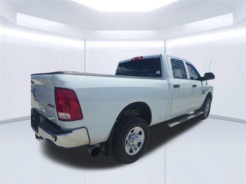 Used 2014 RAM 2500 Tradesman w/ Chrome Appearance Group AWD/4WD image 6