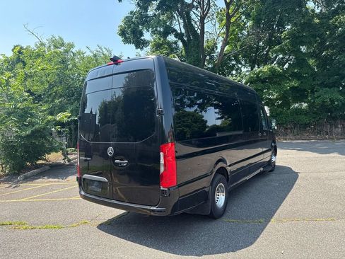 Used 2021 Mercedes-Benz Sprinter 3500 image 7