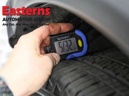 Used 2022 Ford Explorer XLT w/ Equipment Group 202A image 28