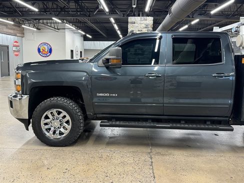 Used 2017 Chevrolet Silverado 3500 LT w/ Snow Plow Prep Package AWD/4WD image 5