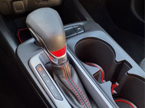 Used 2025 Chevrolet Trax RS w/ Driver Confidence Package image 18