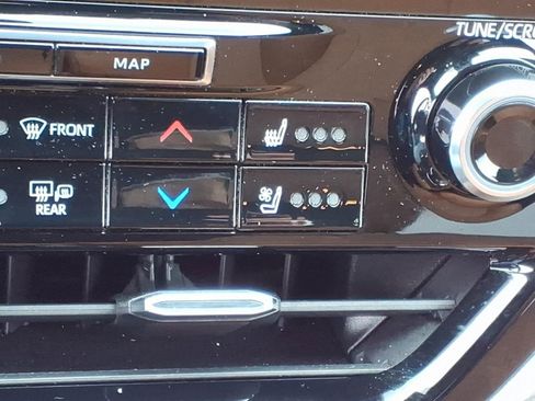 Used 2022 Toyota Highlander Platinum image 45