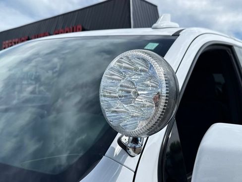 Used 2021 Chevrolet Tahoe 4WD image 22