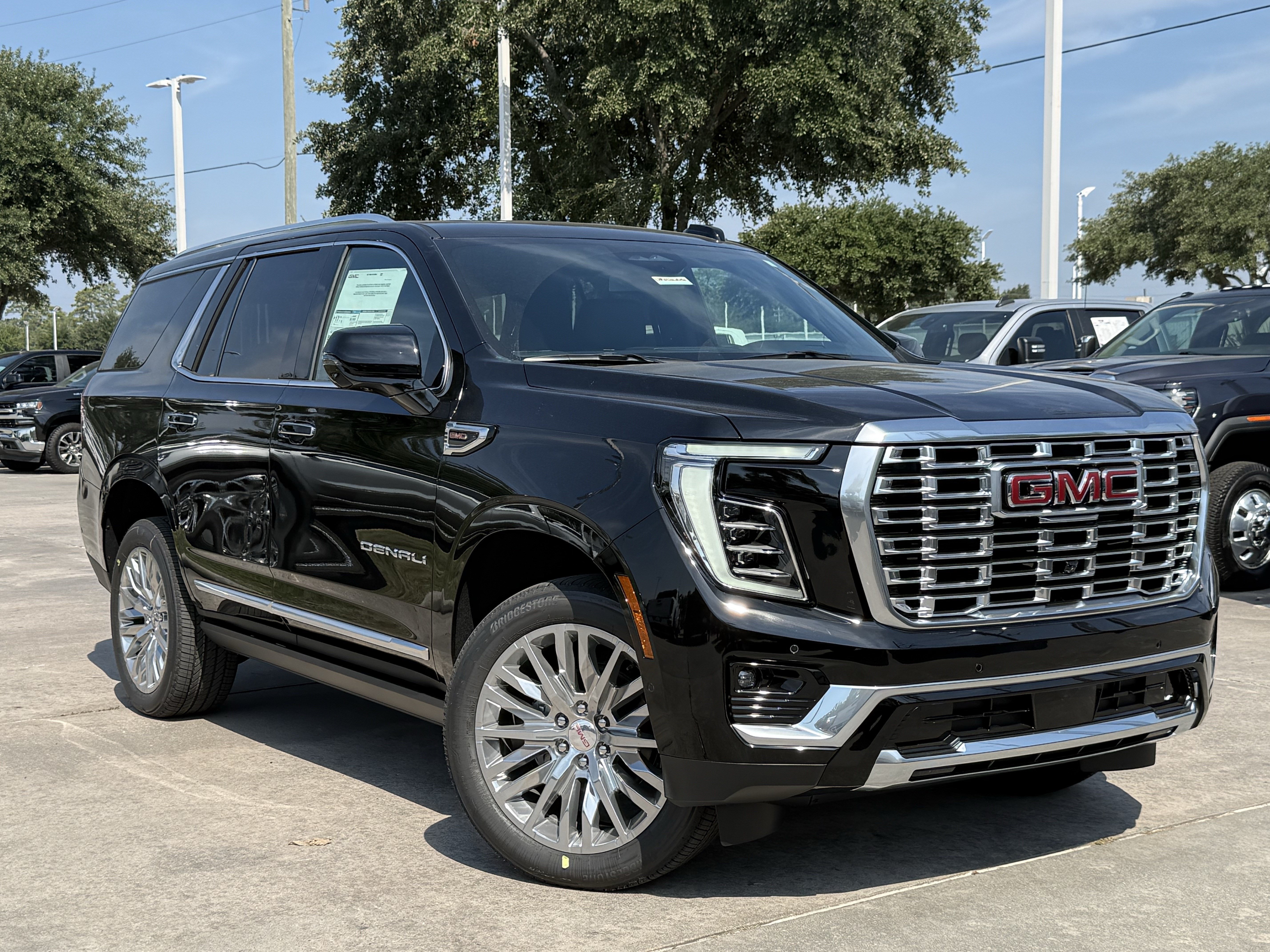 New 2027 GMC Yukon Denali w/ Sun & Power Step Package RWD image 2