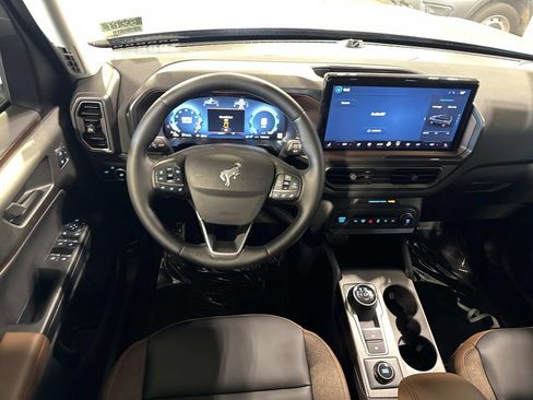 Used 2025 Ford Bronco Sport Outer Banks w/ Outer Banks Tech Package+ image 10