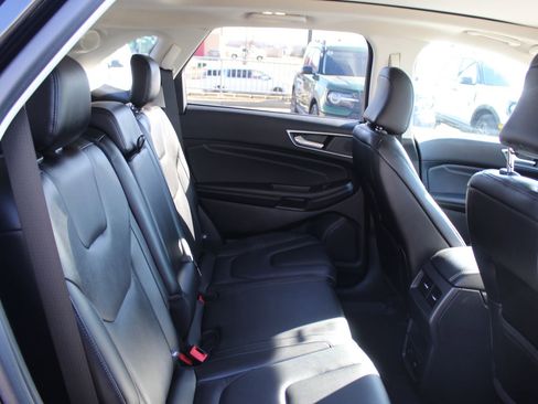 Used 2022 Ford Edge Titanium w/ Class II Trailer Tow Package image 14