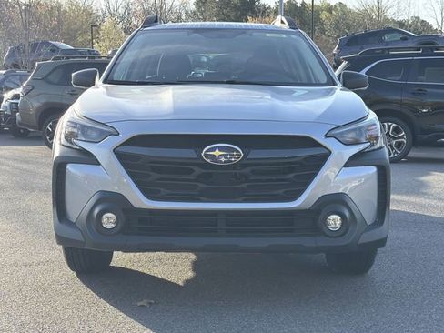 Used 2025 Subaru Outback image 8