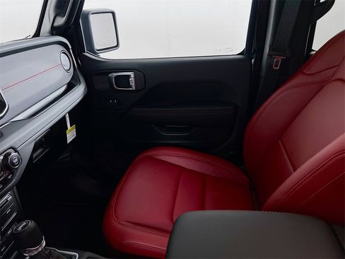 Used 2024 Jeep Wrangler Unlimited Rubicon 392 image 23