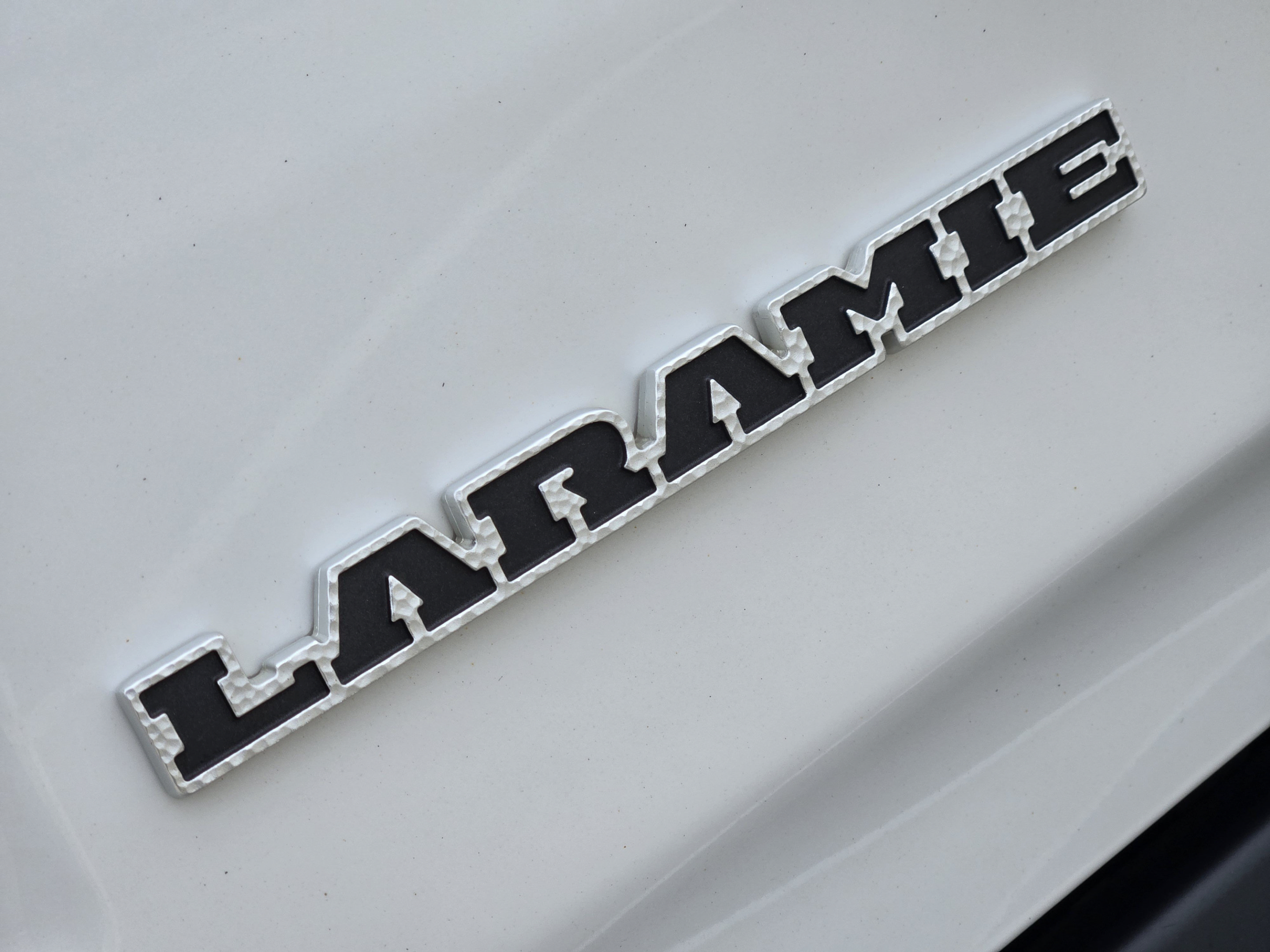 Used 2020 RAM 1500 Laramie w/ Sport Appearance Package AWD/4WD image 32