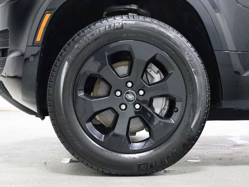 Used 2023 Land Rover Defender 90 X-Dynamic SE AWD/4WD image 38