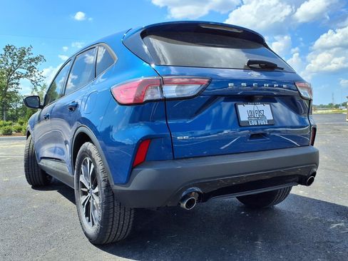 Used 2022 Ford Escape SE w/ SE Sport Appearance Package FWD image 30