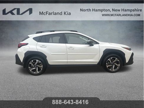 Used 2024 Subaru Crosstrek 2.0i Premium AWD/4WD image 7