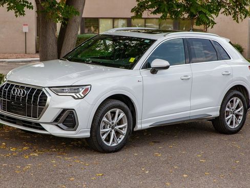 Used 2024 Audi Q3 2.0T Premium image 9