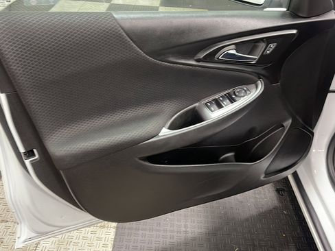 Used 2023 Chevrolet Malibu LT FWD image 8
