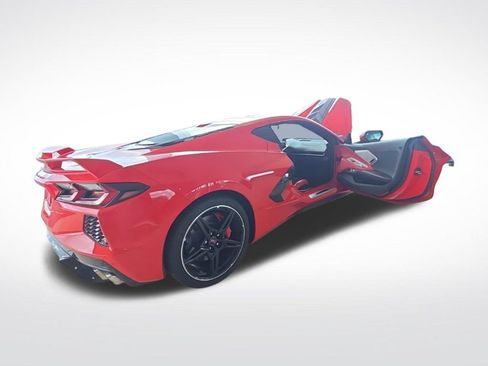 Used 2022 Chevrolet Corvette Stingray Preferred Cpe w/ Z51 Performance Package RWD image 11